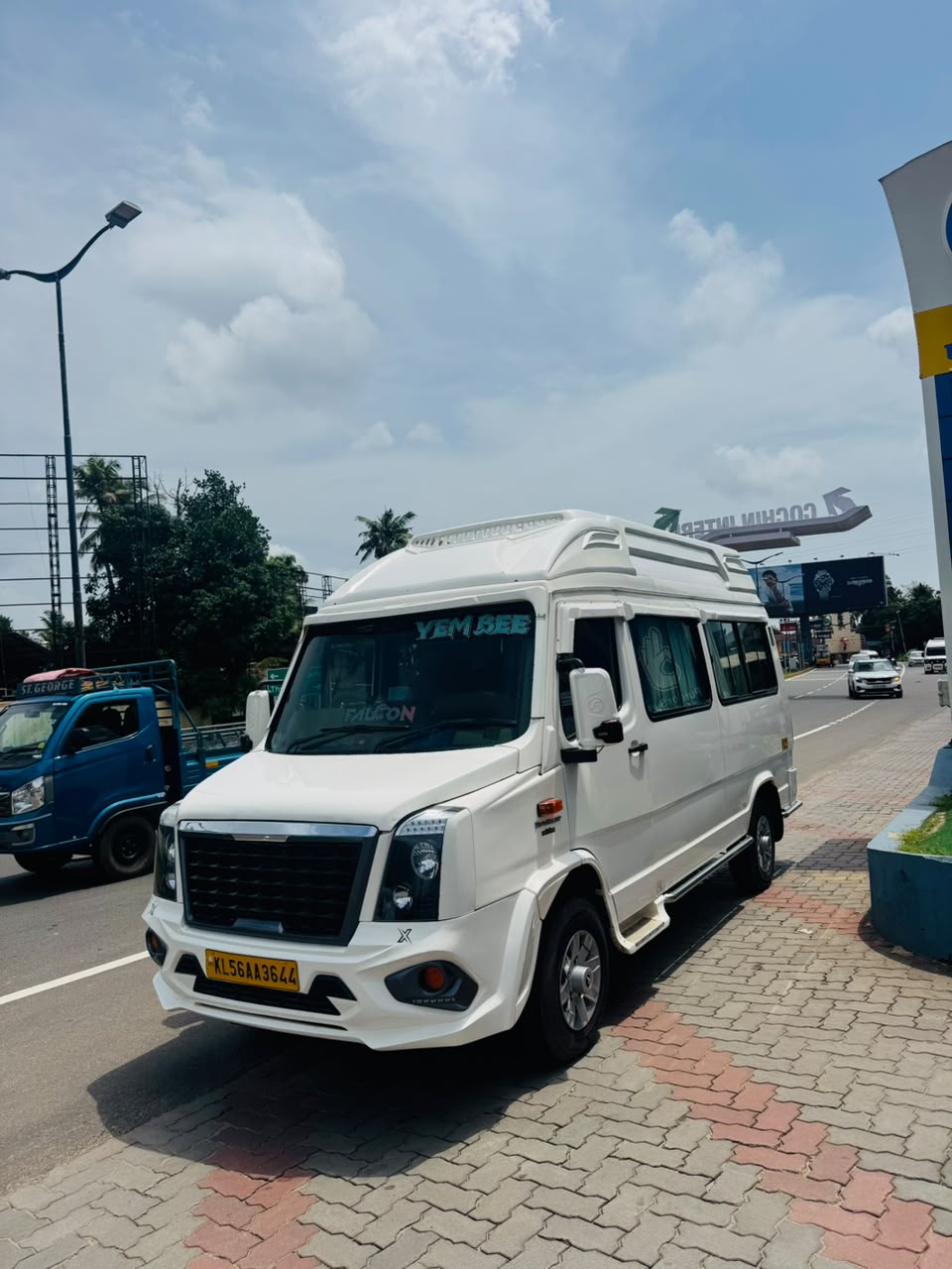 Yem Bee Falcon tempo traveller