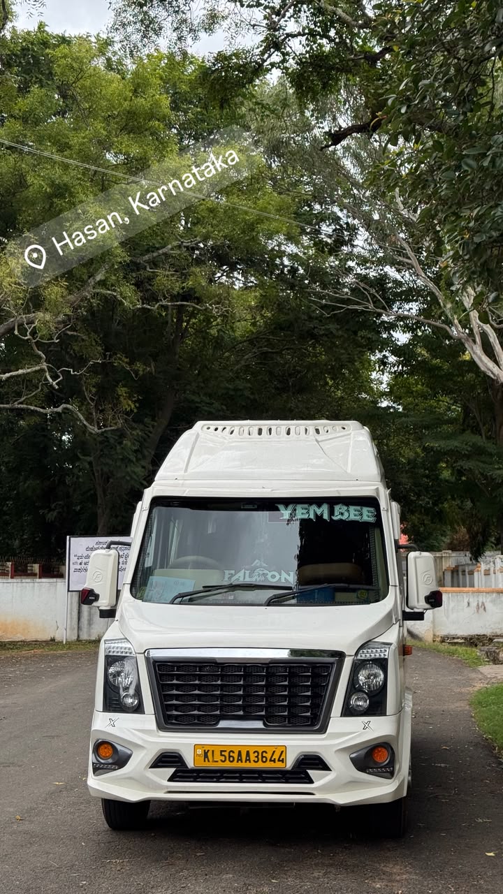 Tempo traveller near Hasan, Karnataka